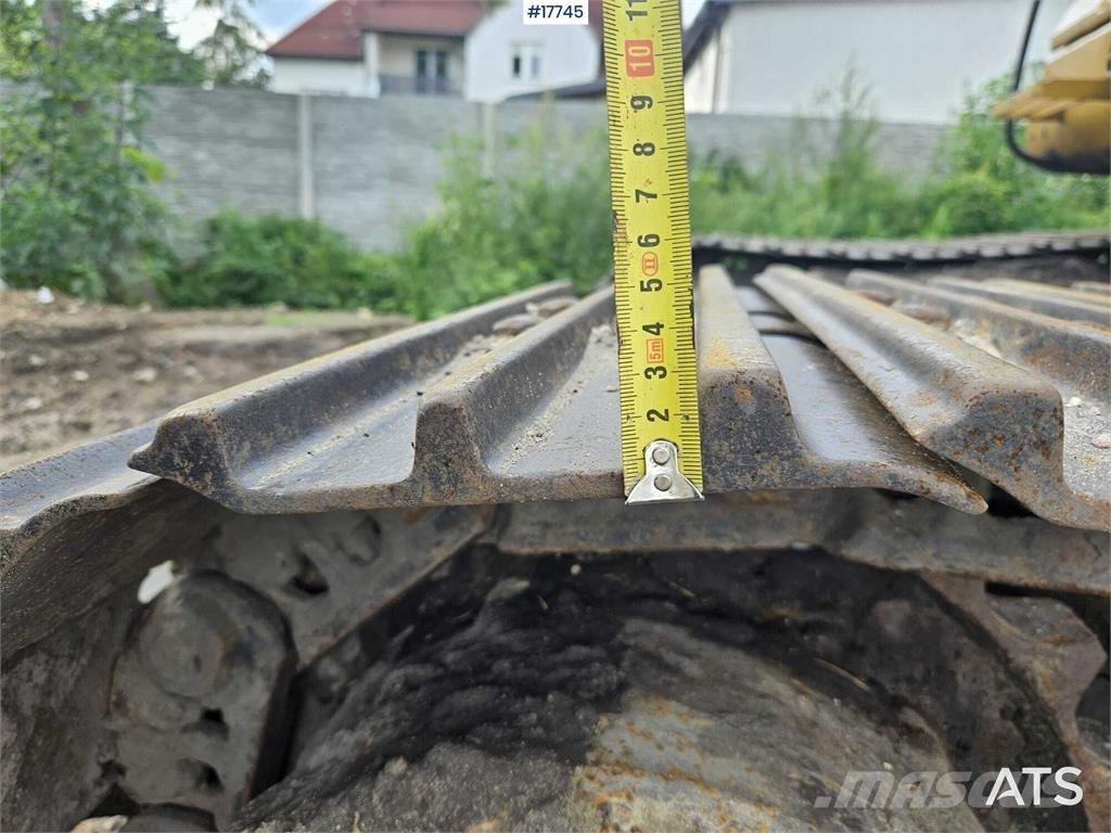 CAT 320D 履带挖掘机