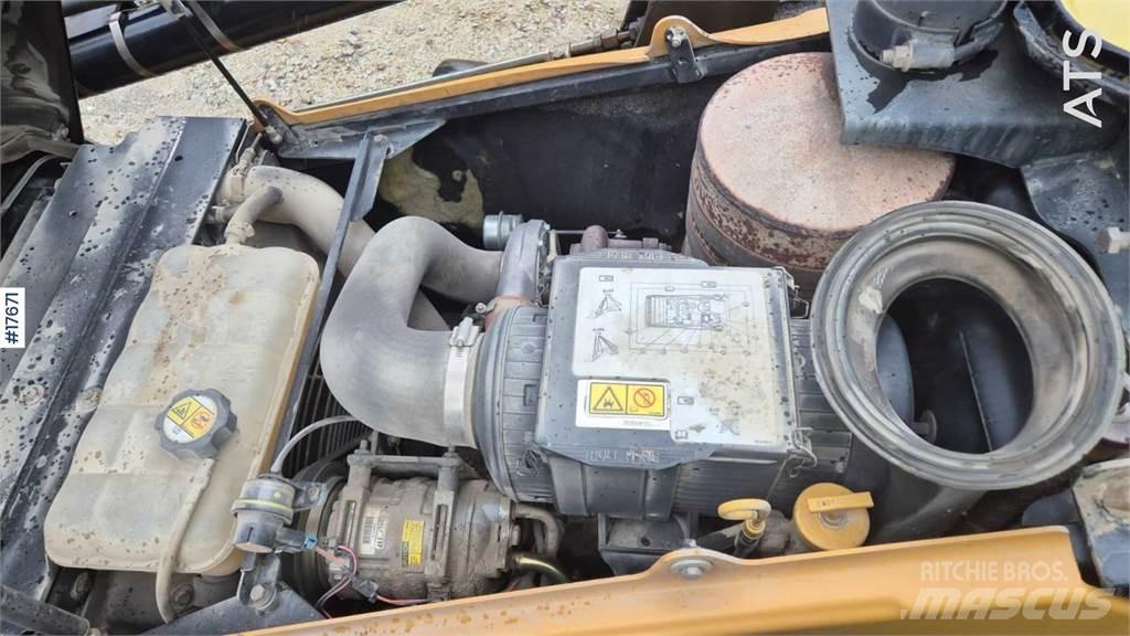 CAT 432E 反铲装载机