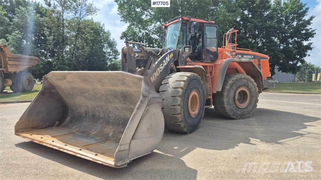 Doosan DL550-5 轮式装载机
