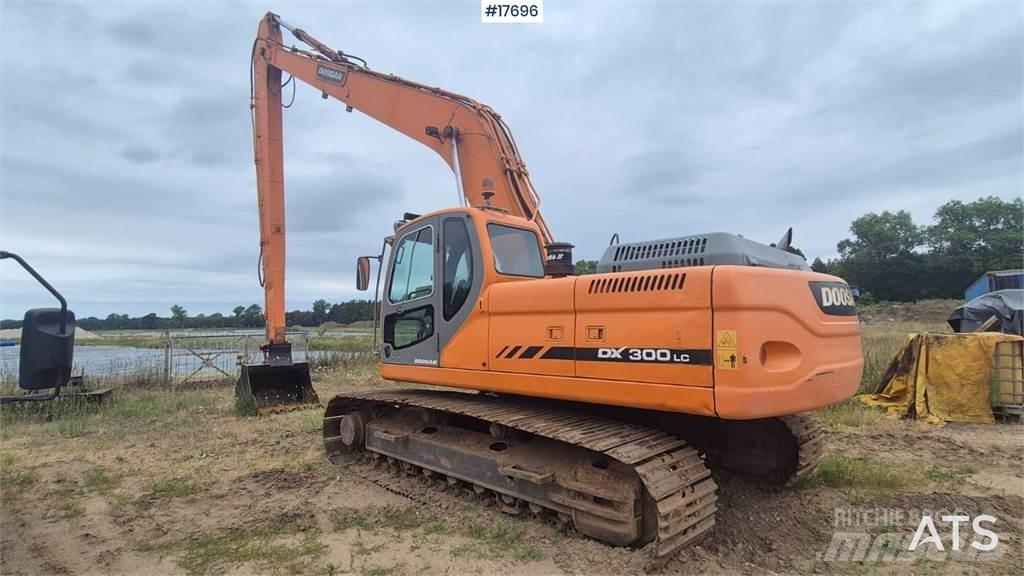 Doosan DX 300 LC 履带挖掘机