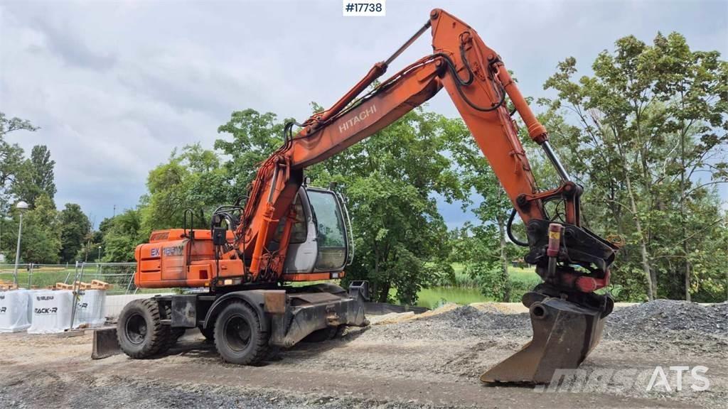 Hitachi EX 165W 轮式挖掘机