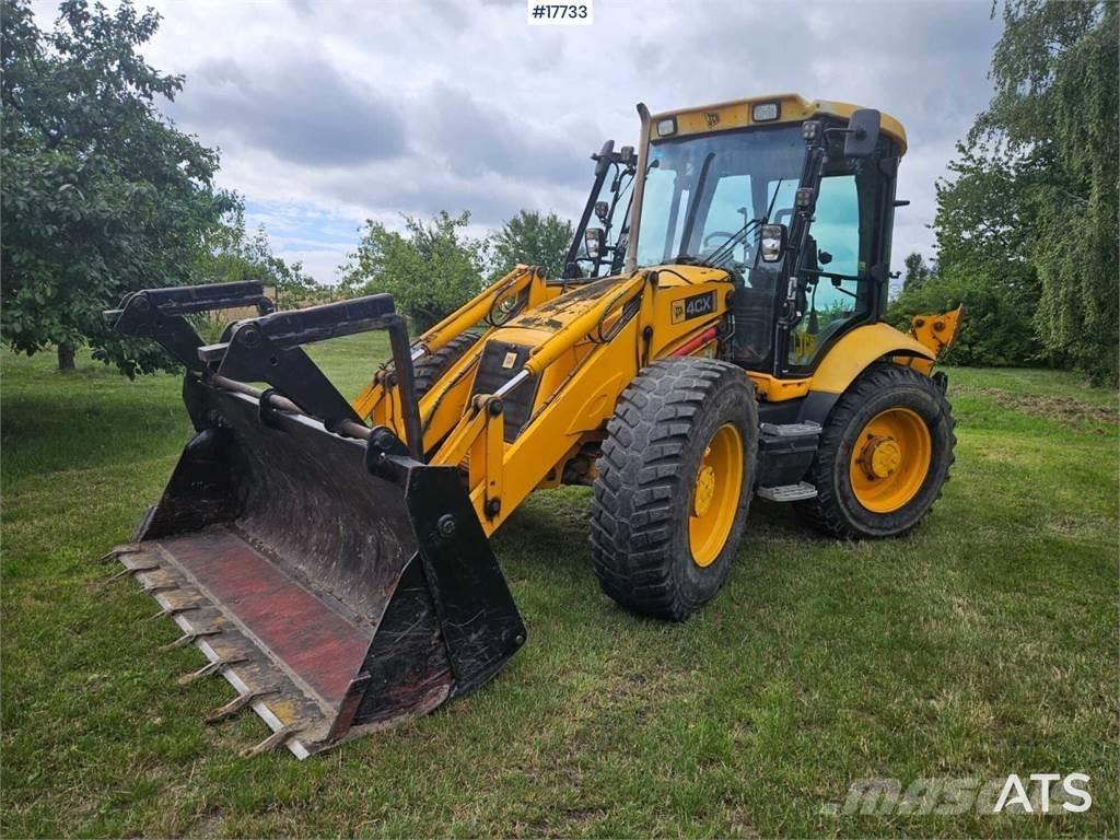 JCB 4CX 反铲装载机