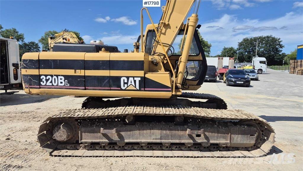 JCB JS 220 LONG 履带挖掘机