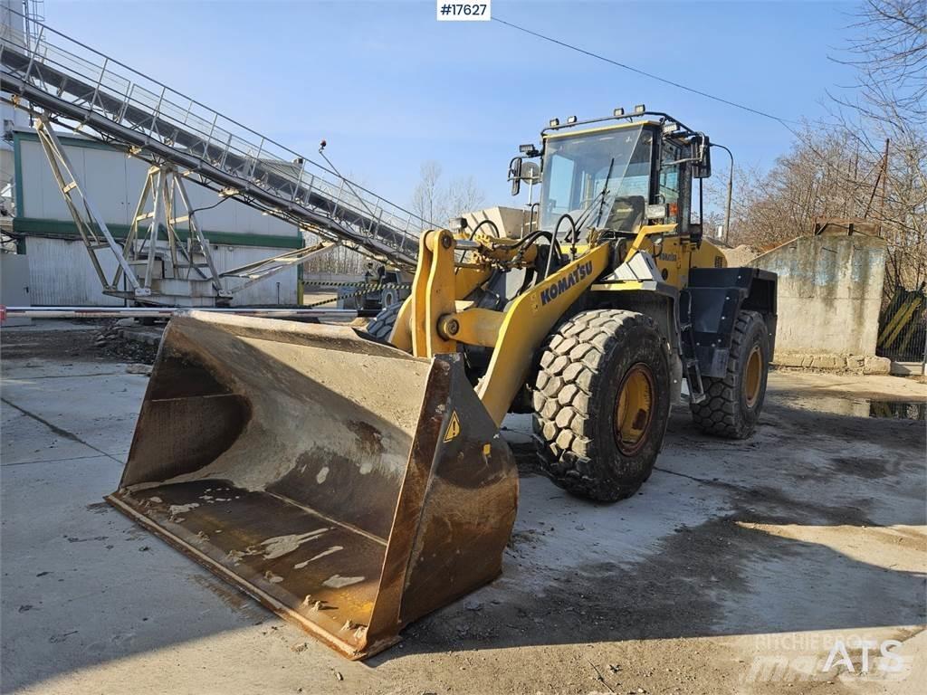 Komatsu WA 320-5 轮式装载机