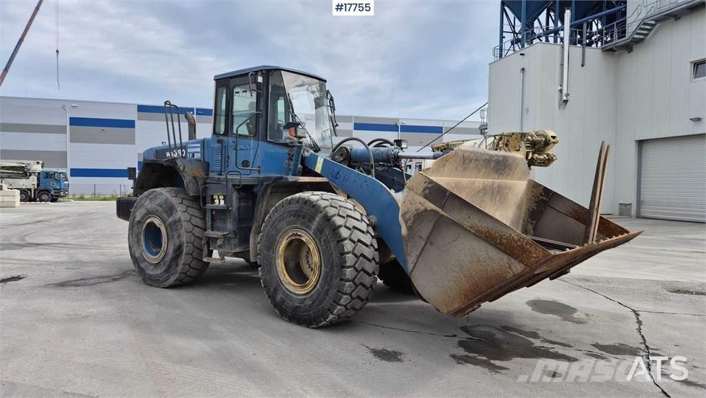 Komatsu WA380-5H 轮式装载机