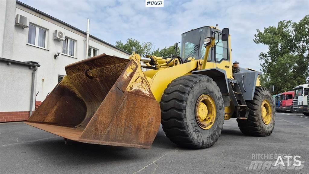 Komatsu WA420-3H 轮式装载机