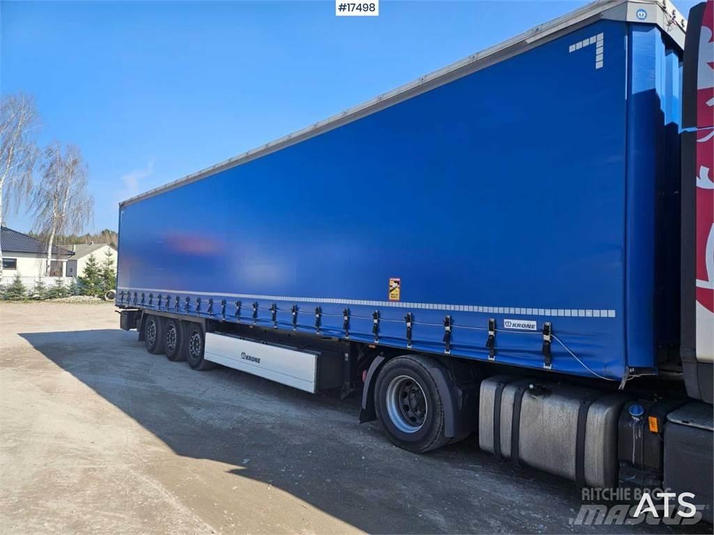 Krone SD 侧帘半挂车