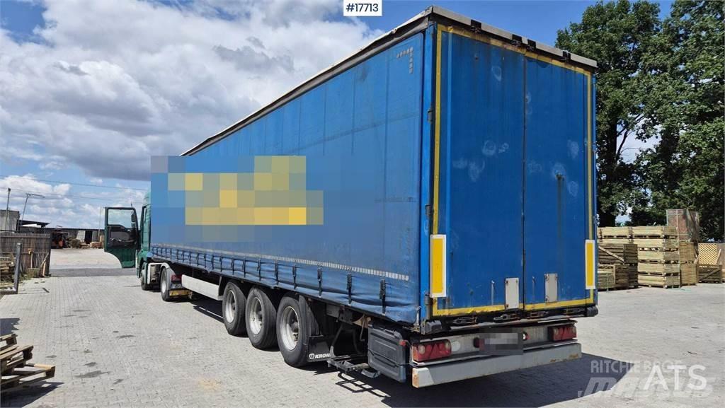 Krone SD 侧帘半挂车