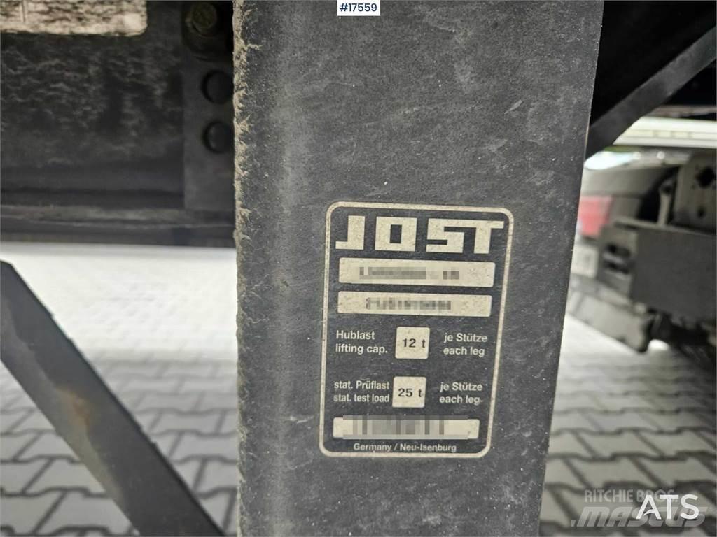 Krone SDK 27 侧帘半挂车