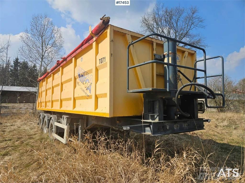 Mega MNW 自卸半挂车