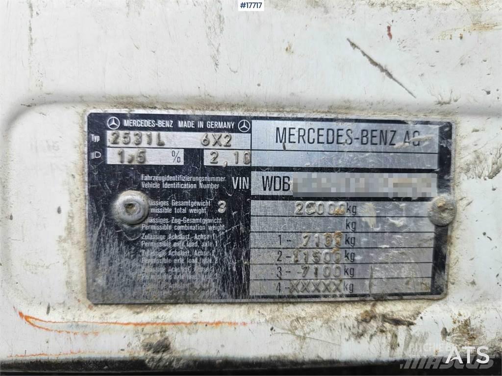 Mercedes-Benz 3734 混凝土/砂浆搅拌机