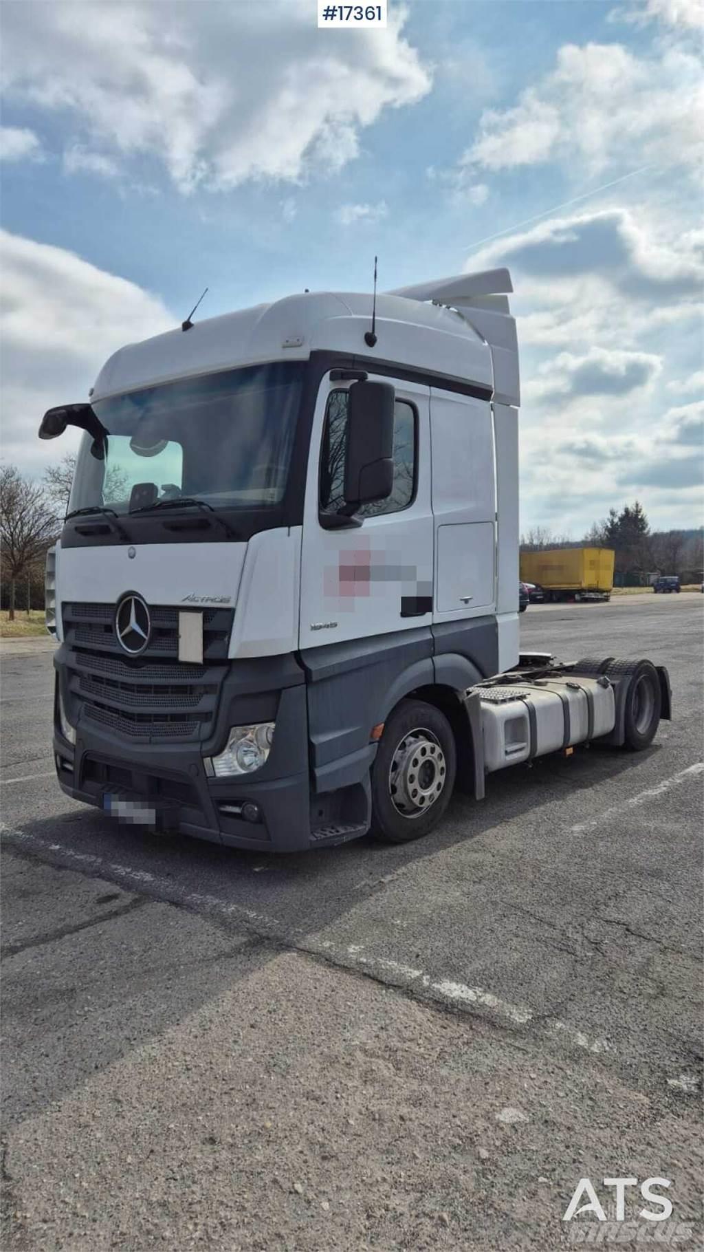 Mercedes-Benz Actros 牵引车