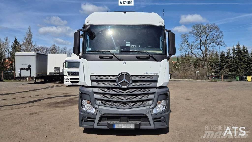 Mercedes-Benz Actros 牵引车