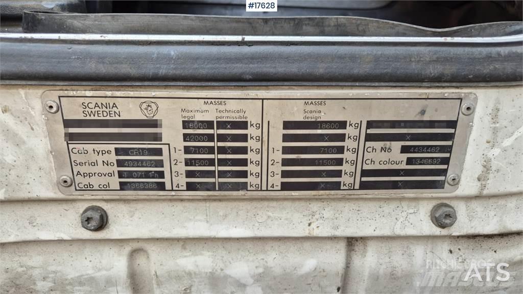 Scania 124 L 400 牵引车