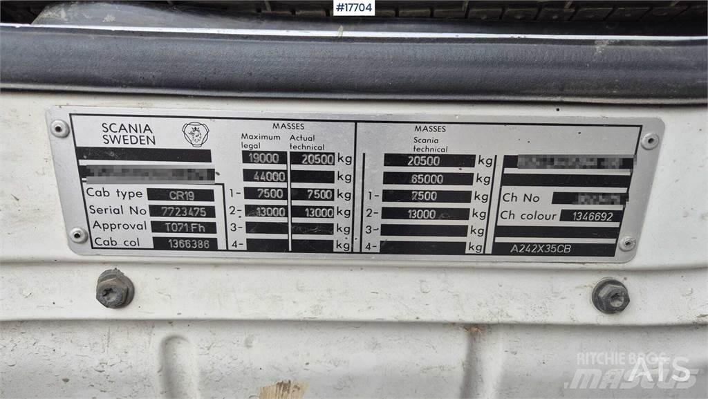 Scania 124 L 400 牵引车