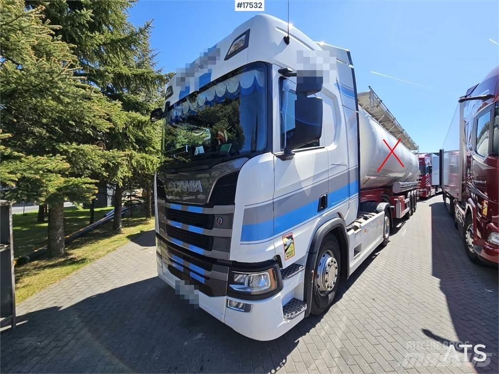 Scania R450 牵引车