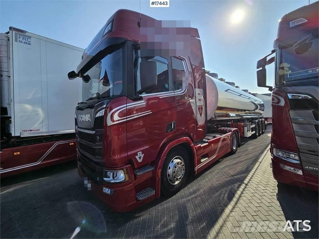 Scania R530 V8 牵引车