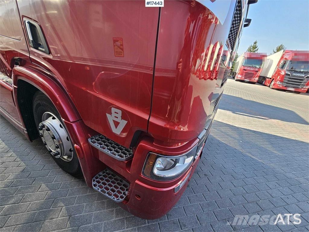 Scania R530 V8 牵引车