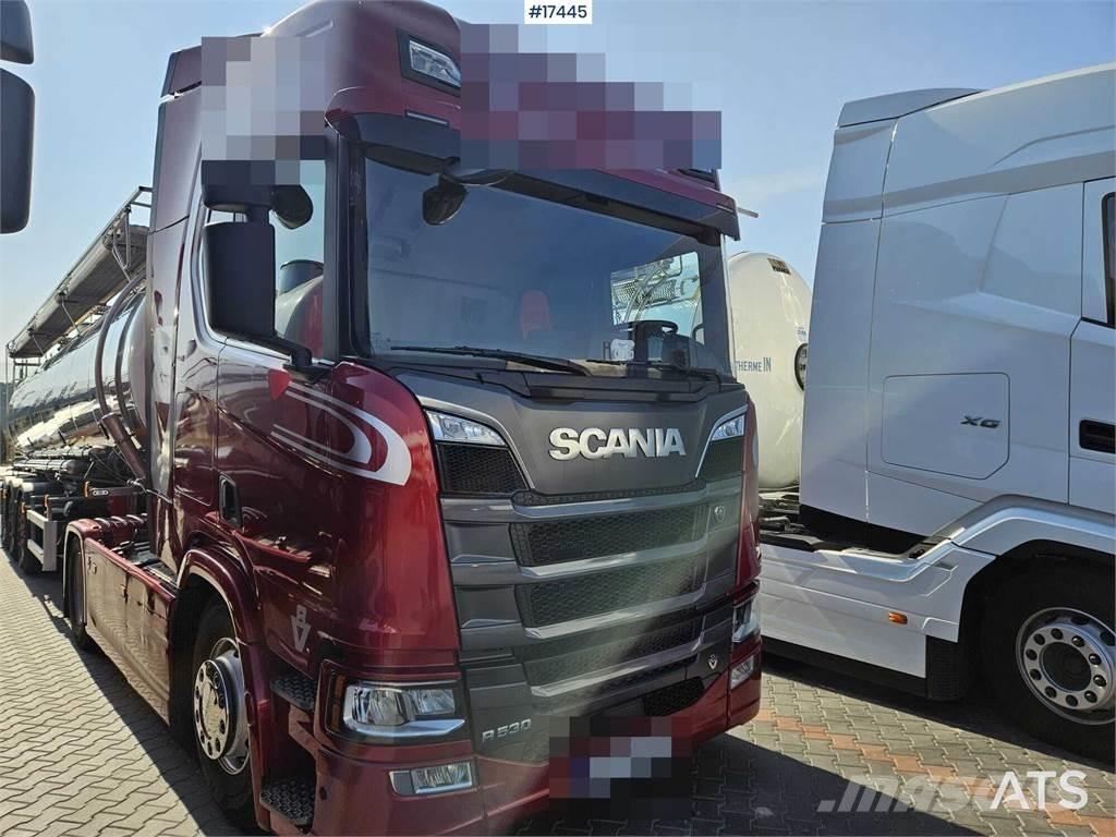 Scania R530 V8 牵引车