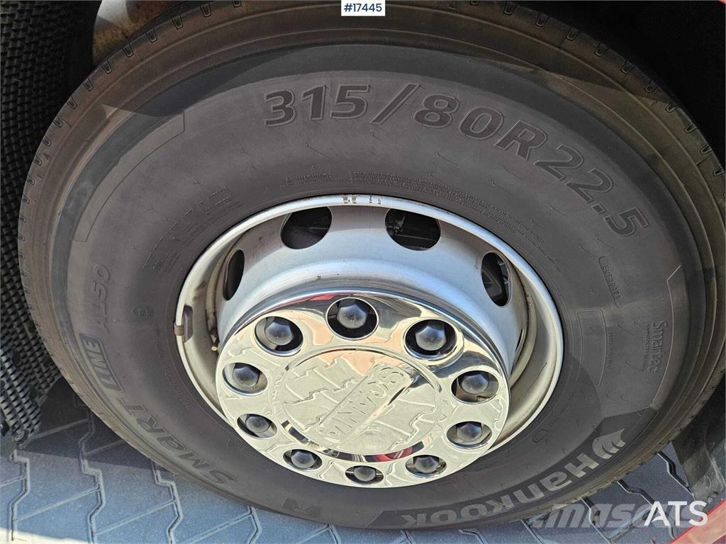 Scania R530 V8 牵引车