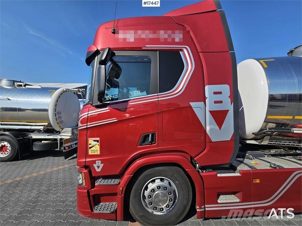 Scania R530 V8 牵引车