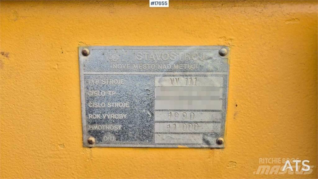 Stavostroj VV 111 单轮压路机