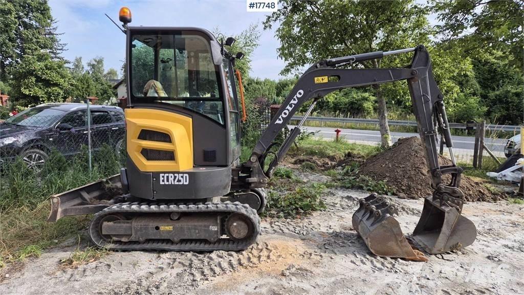 Volvo ECR25D 小型挖掘机