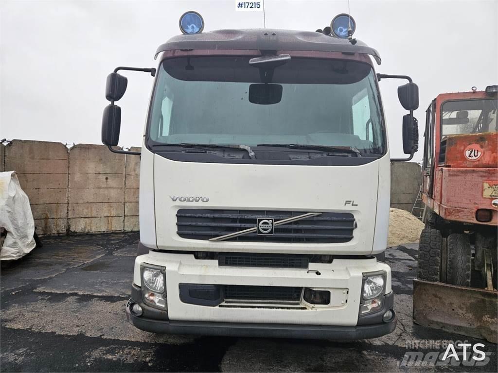 Volvo FL 自卸式货车