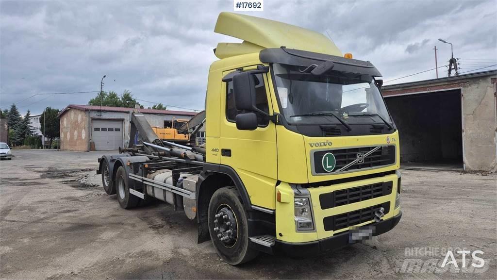 Volvo FM 440 工程吊钩车