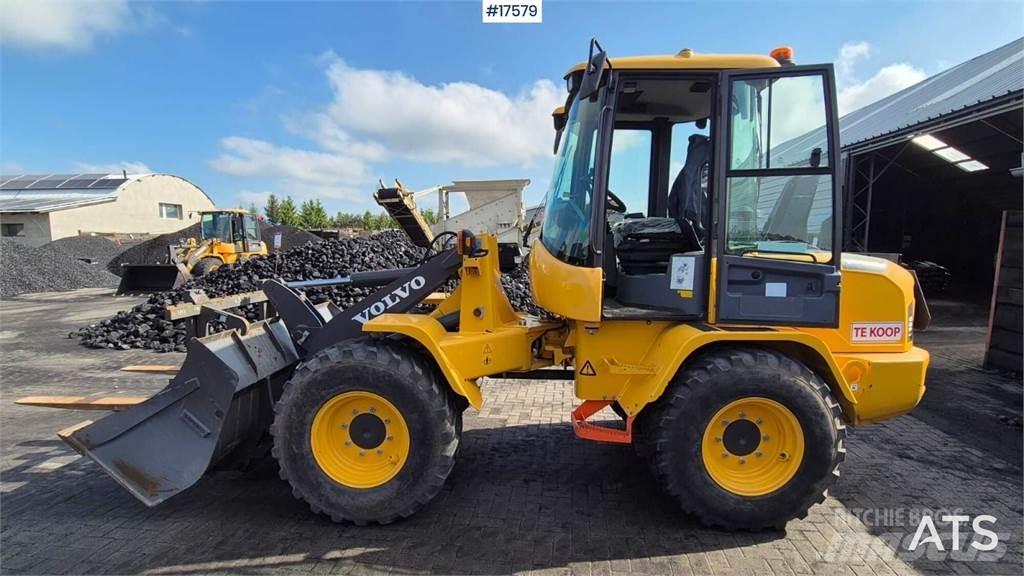 Volvo L30G 轮式装载机