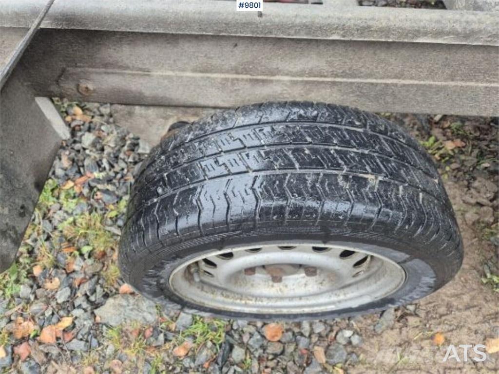 Agados ATLAS 轻型拖车