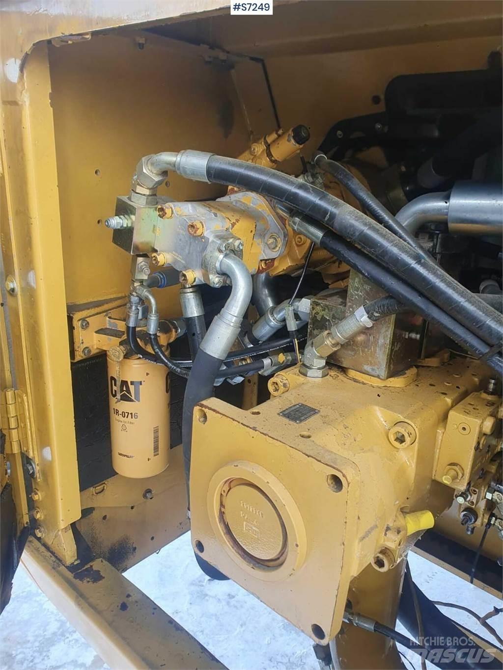 CAT 365C 履带挖掘机