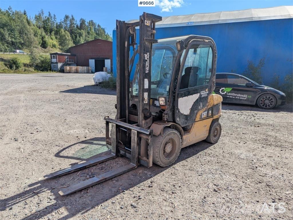 CAT DP30N 柴油叉车