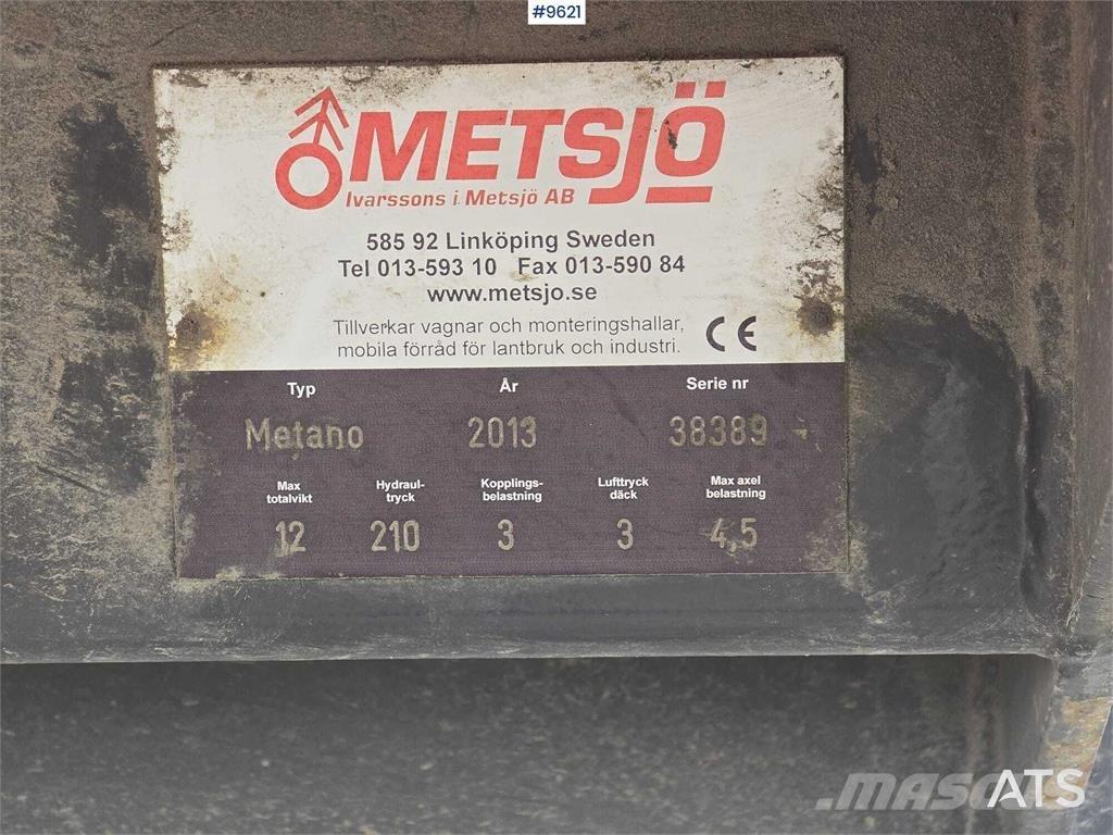 Doosan DX160W-5 轮式挖掘机