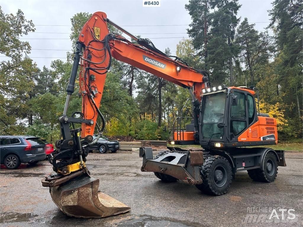 Doosan DX170W 轮式挖掘机