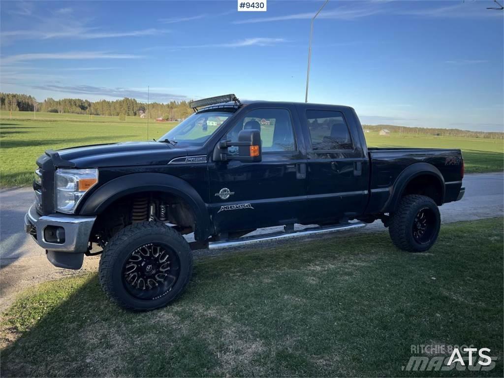 Ford F250 大型面包车