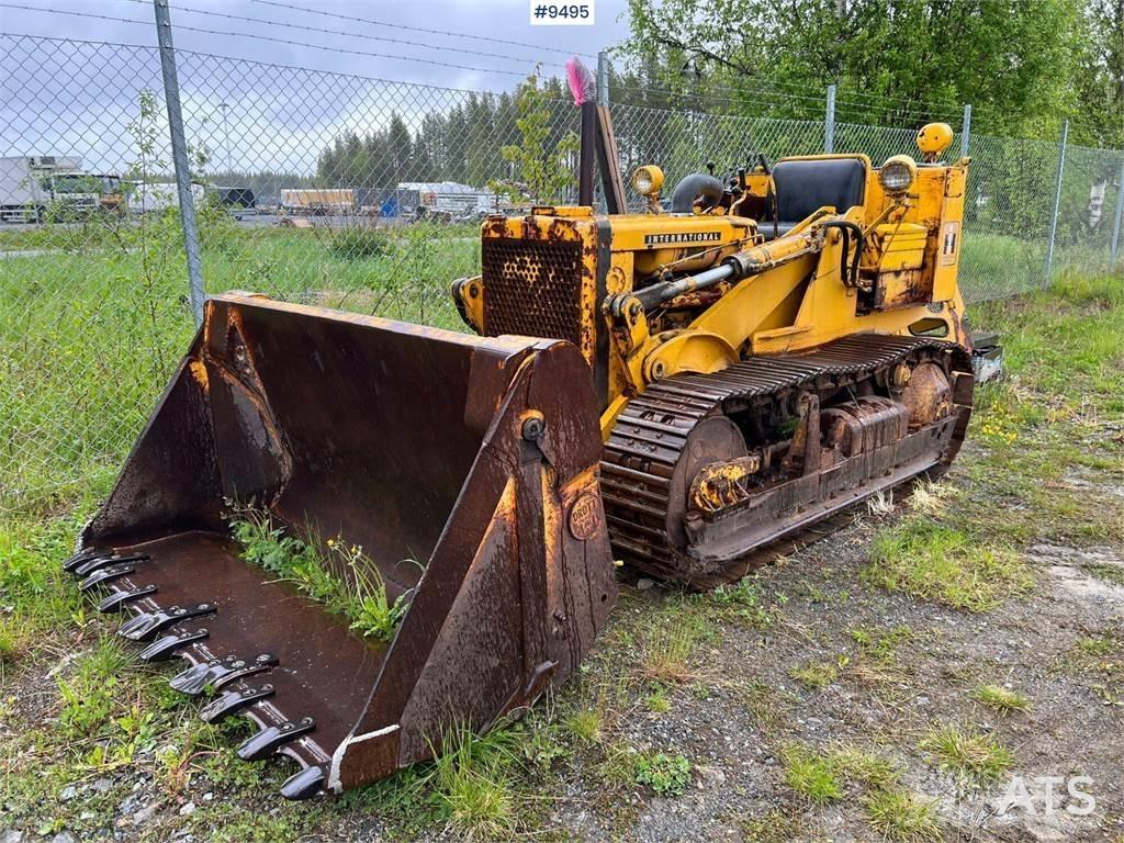 International L125 履带式推土机