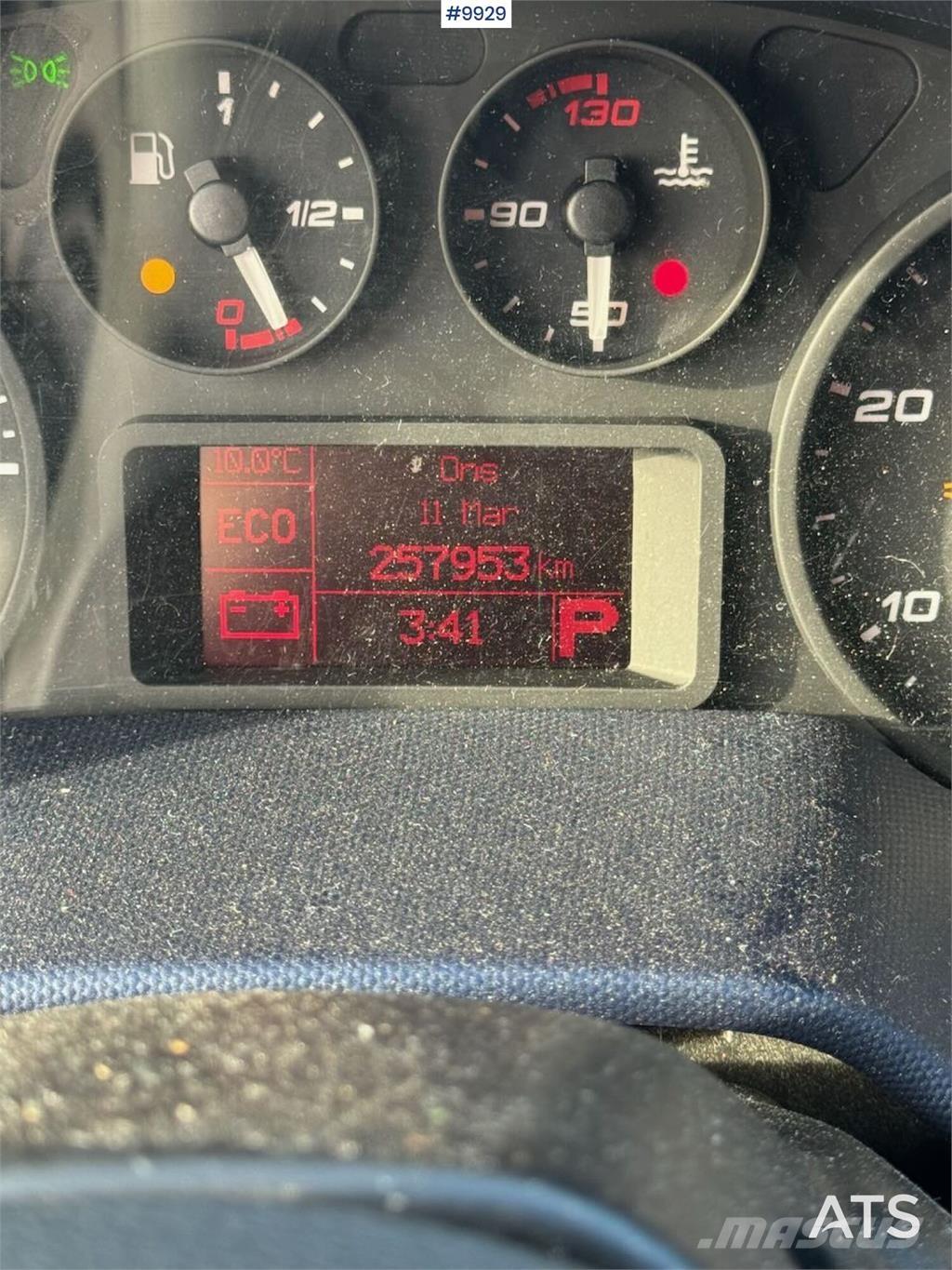 Iveco Daily 大型面包车