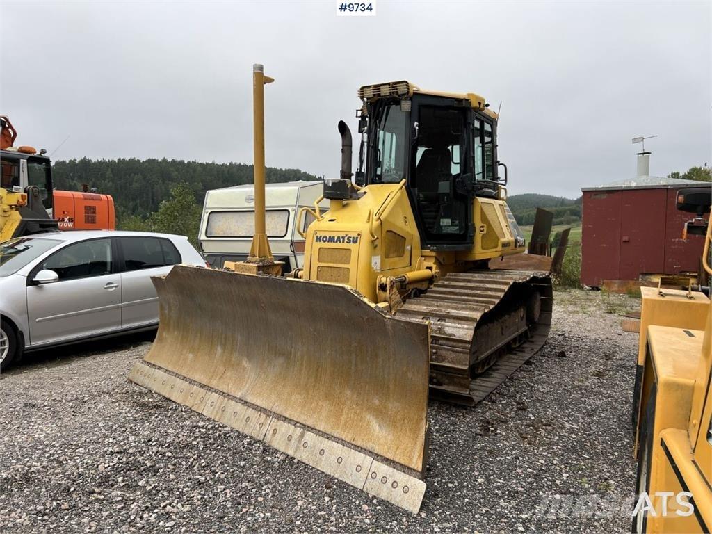 Komatsu D51PX-22 履带式推土机