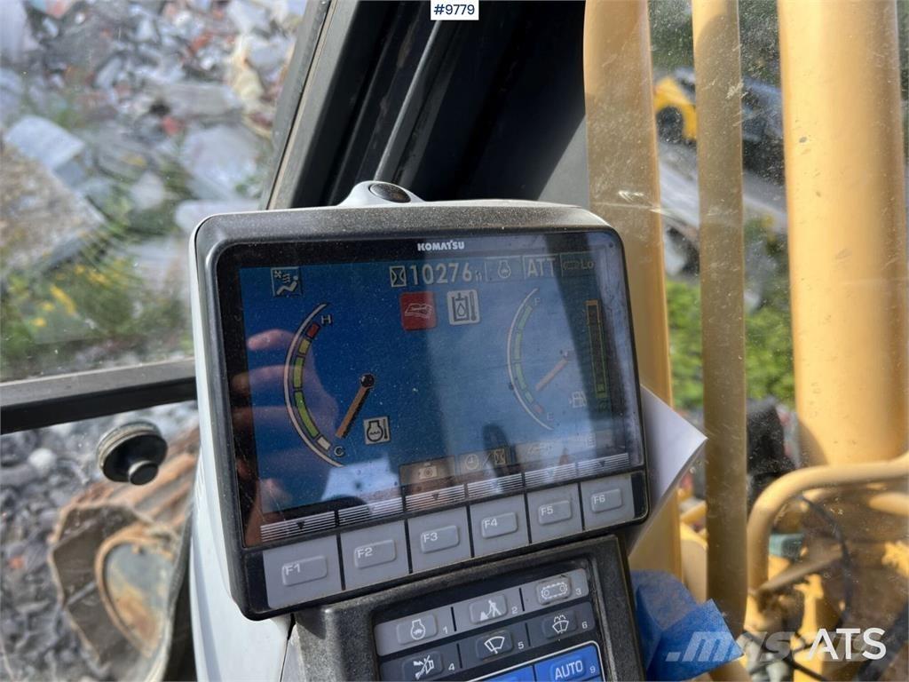 Komatsu PC210LC-8 履带挖掘机