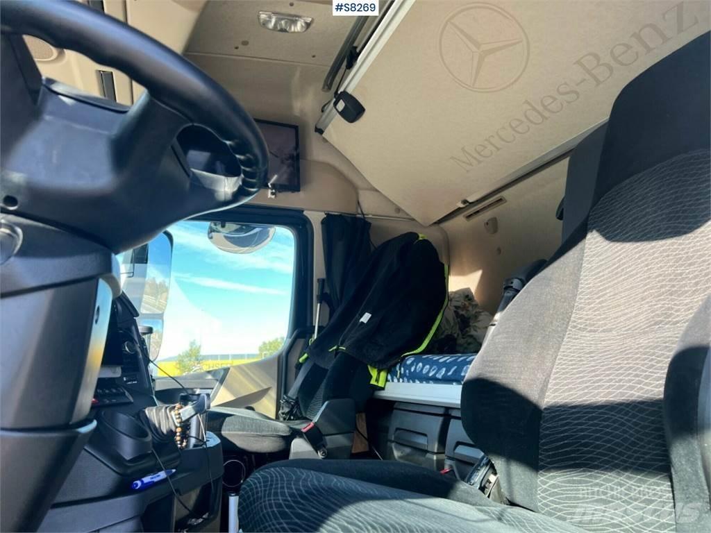 Mercedes-Benz ACTROS 牵引车
