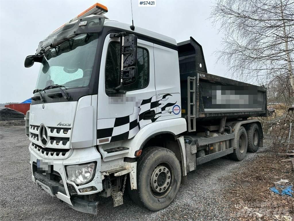 Mercedes-Benz Arocs 自卸式货车