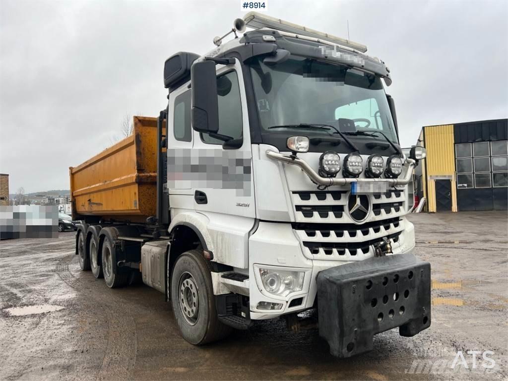 Mercedes-Benz Arocs 工程吊钩车