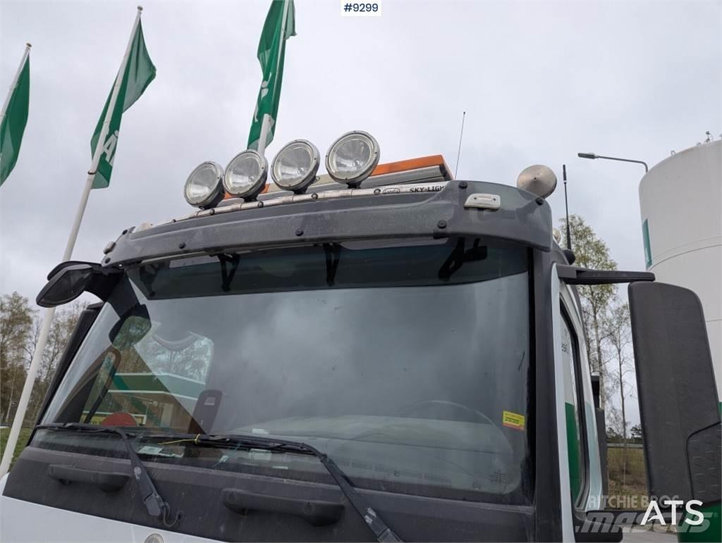 Mercedes-Benz Arocs 牵引车