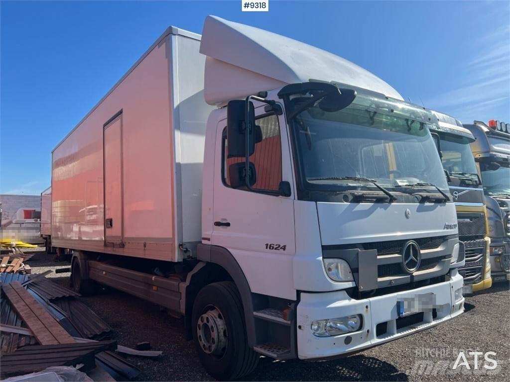 Mercedes-Benz ATEGO 厢式货车