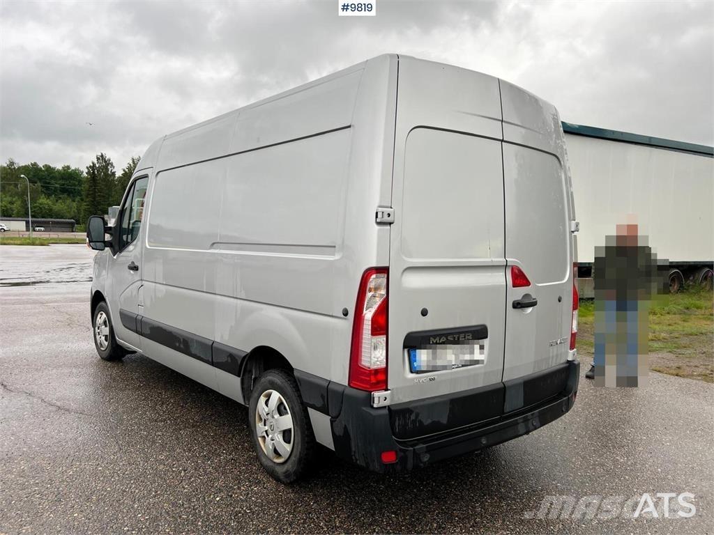 Renault Master 厢式货车