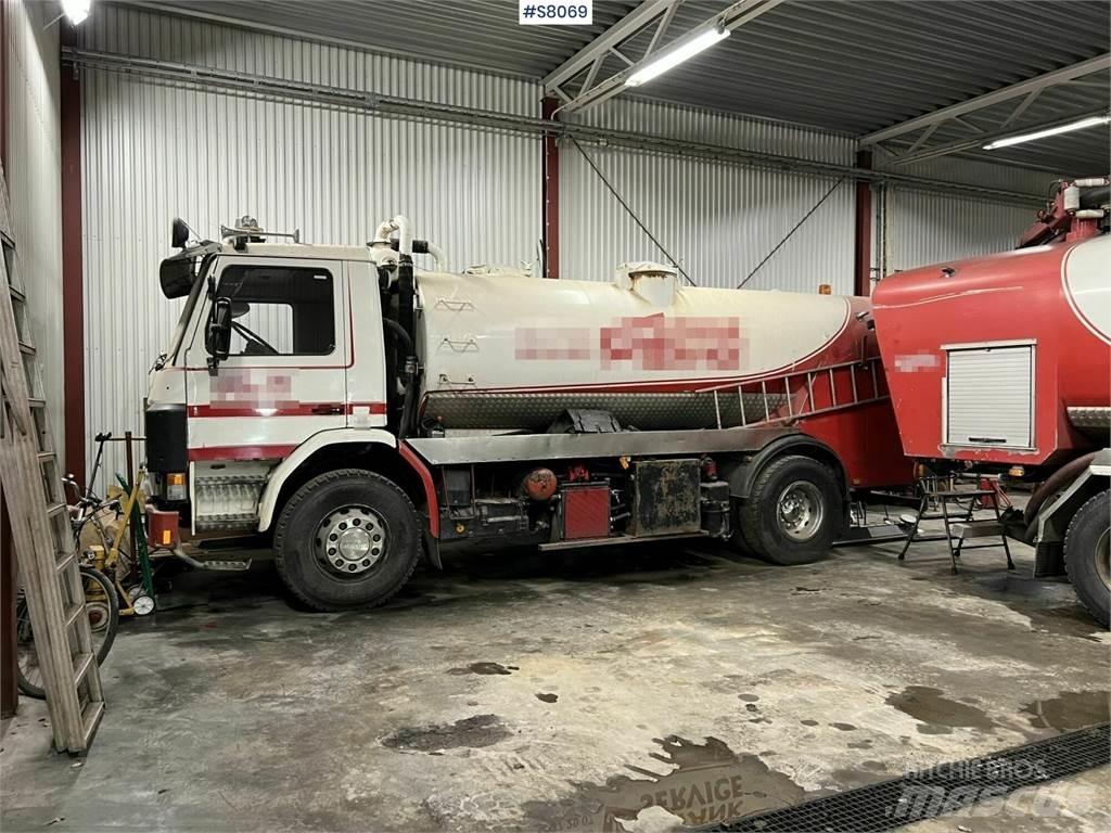 Scania P92H 4x2 组合/真空油槽车