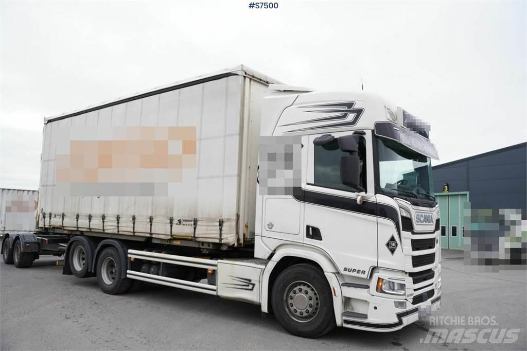 Scania R580 厢式货车