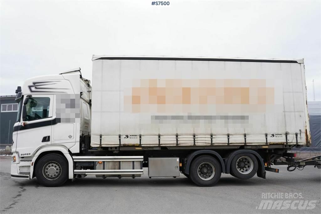 Scania R580 厢式货车