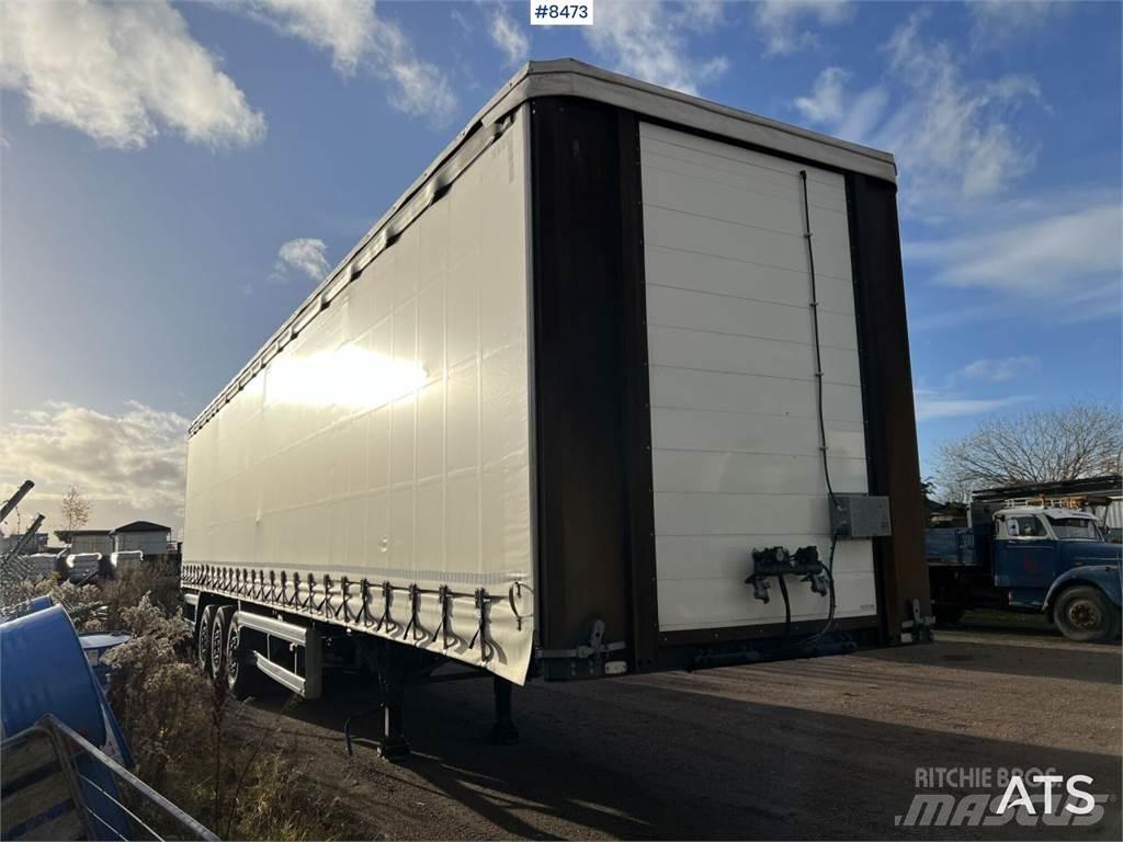 Scania ST37 其他半挂车